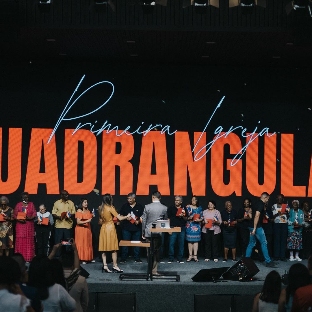 Primeira Igreja do Evangelho Quadrangular de Belo Horizonte Celebra ...